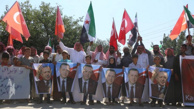 Afrin'de Türkiye'ye teşekkür yürüyüşü